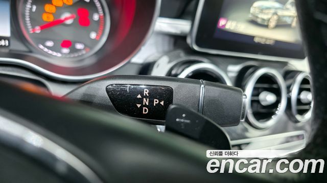 Mercedes-Benz C-Class 2017 — photo 9