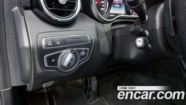 Mercedes-Benz C-Class 2017 — photo 16