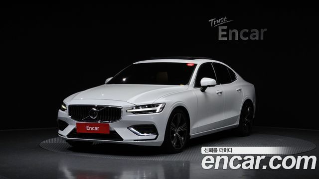 Volvo S60 2021 — photo 1