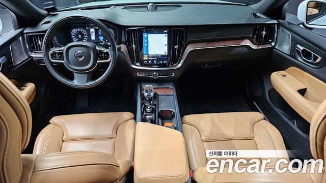 Volvo S60 2021 — photo 7