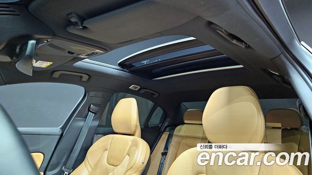 Volvo S60 2021 — photo 18