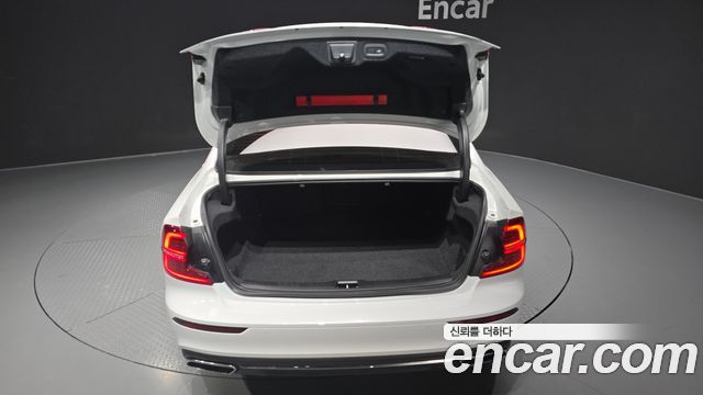 Volvo S60 2021 — photo 20