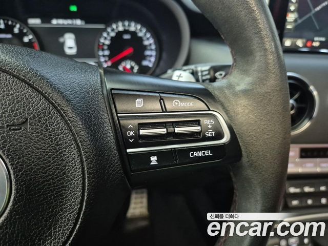 Kia Stinger 2018 — photo 12