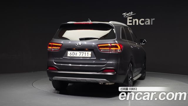 Kia Sorento 2015 — photo 4
