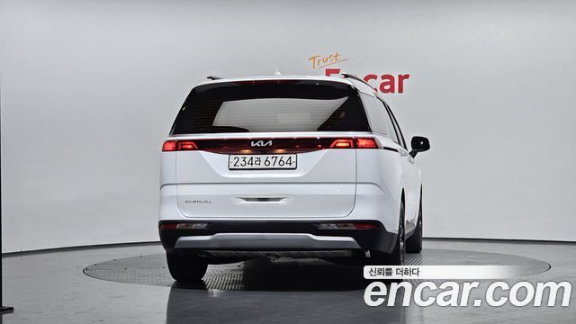 Kia Canival 2022 — photo 4