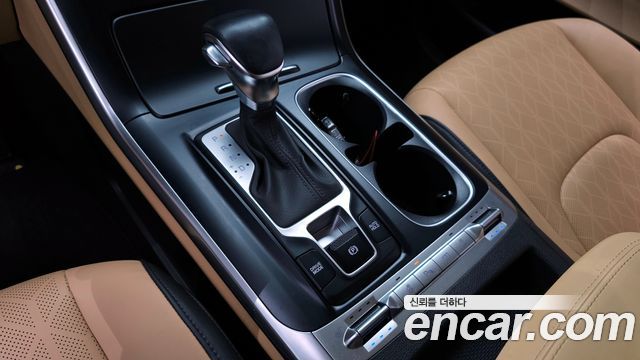 Kia Canival 2022 — photo 9