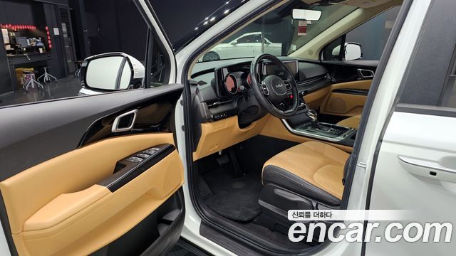 Kia Canival 2022 — photo 11