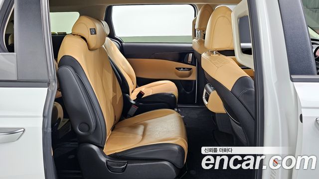 Kia Canival 2022 — photo 12
