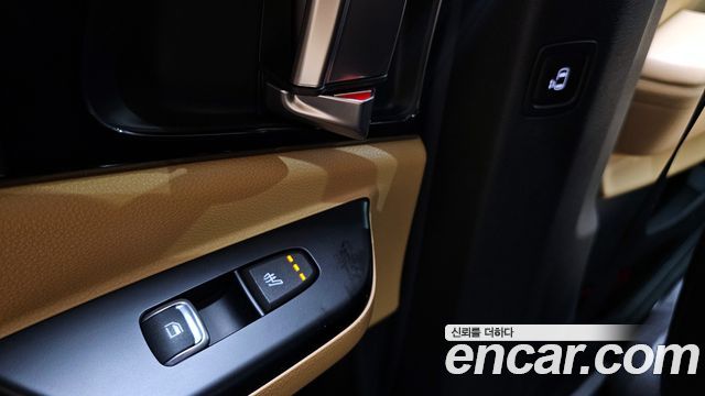 Kia Canival 2022 — photo 18