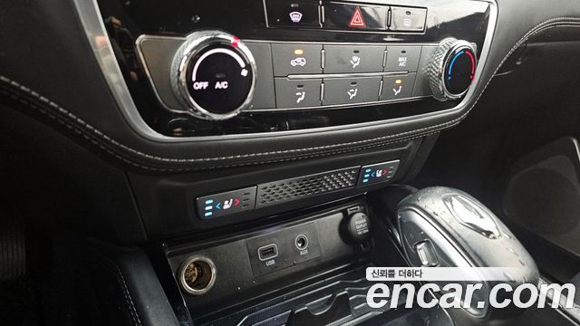 KG Mobility Rexton 2019 — photo 18