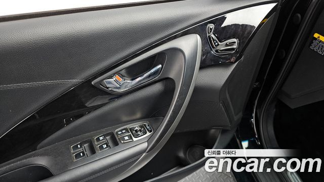 Hyundai Grandeur 2012 — photo 17