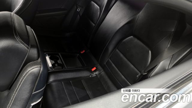 Mercedes-Benz E-Class 2011 — photo 11