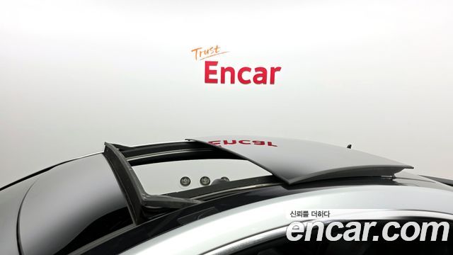 Mercedes-Benz E-Class 2011 — photo 19