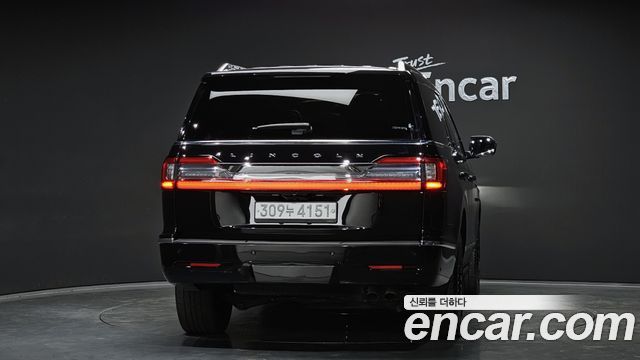 Lincoln Navigator 2019 — photo 4