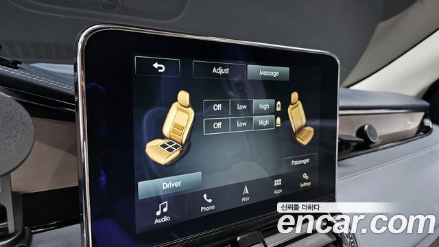 Lincoln Navigator 2019 — photo 16