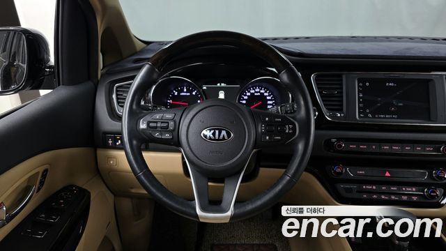 Kia Canival 2020 — photo 13