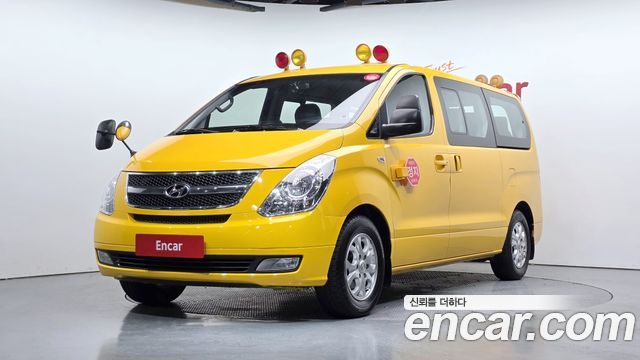 Hyundai Starex 2015 — photo 1