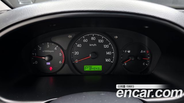 Hyundai Starex 2015 — photo 8