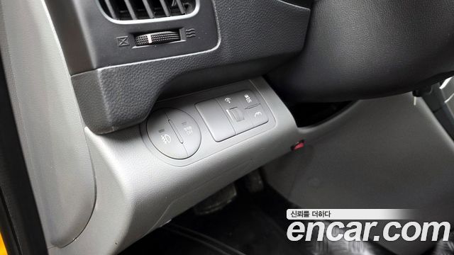 Hyundai Starex 2015 — photo 16