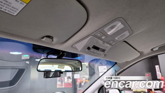 Hyundai Starex 2015 — photo 19