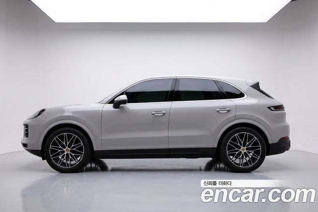 Porsche Cayenne 2024 — photo 1