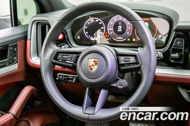 Porsche Cayenne 2024 — photo 8