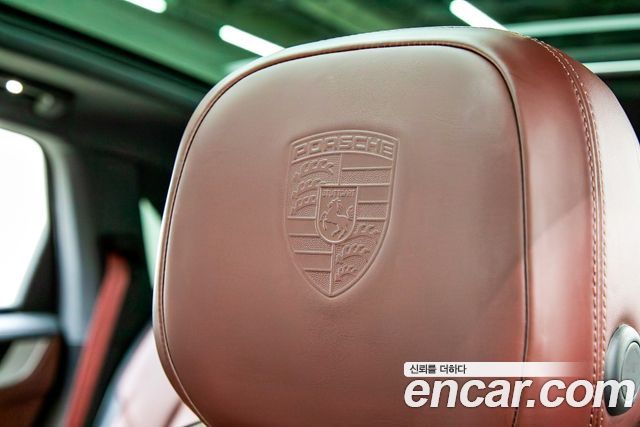 Porsche Cayenne 2024 — photo 13