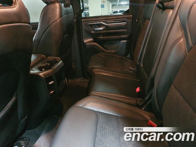Dodge Ram Pick Up 2020 — photo 13