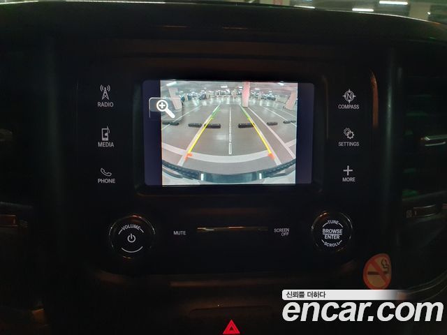 Dodge Ram Pick Up 2020 — photo 18