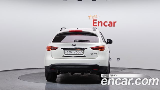 Infiniti QX70 2017 — photo 4