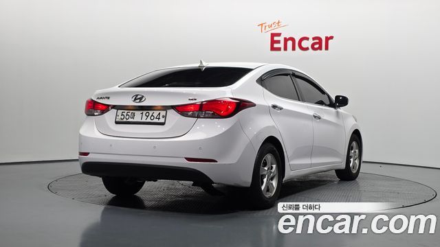 Hyundai AVANTE 2014 — photo 2