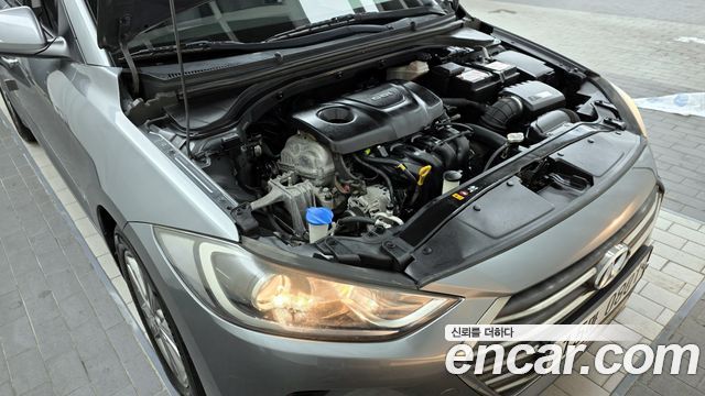 Hyundai AVANTE 2016 — photo 6