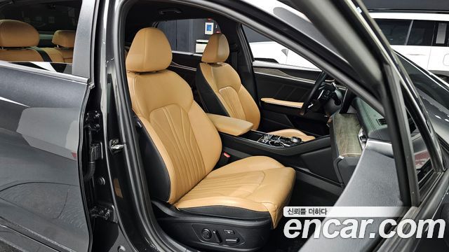 Kia K5 2022 — photo 10