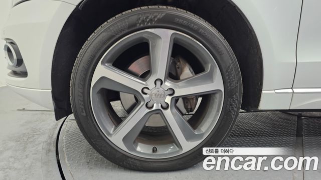 Audi Q5 2015 — photo 5