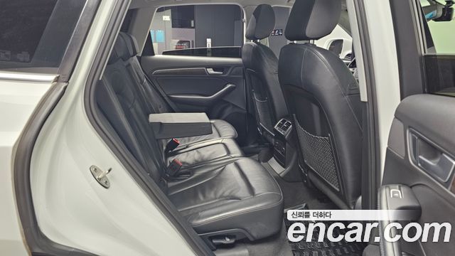 Audi Q5 2015 — photo 12
