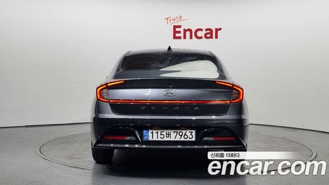 Hyundai Sonata 2022 — photo 4