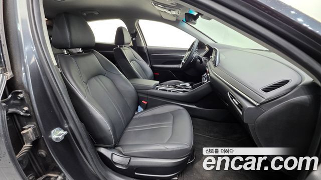 Hyundai Sonata 2022 — photo 10