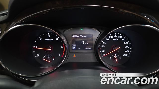 Kia Canival 2019 — photo 8