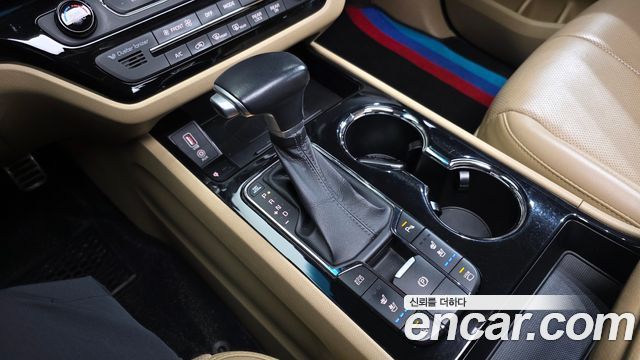 Kia Canival 2019 — photo 9