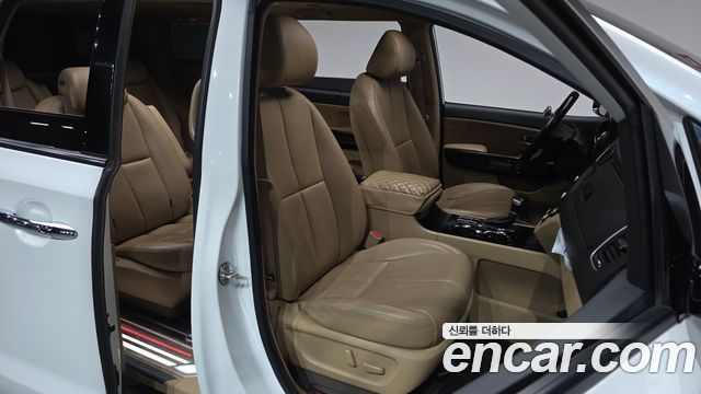 Kia Canival 2019 — photo 12
