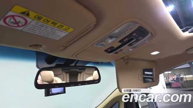 Kia Canival 2019 — photo 18