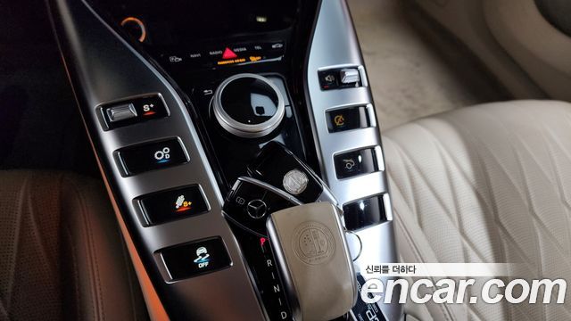 Mercedes-Benz AMG GT 2020 — photo 9