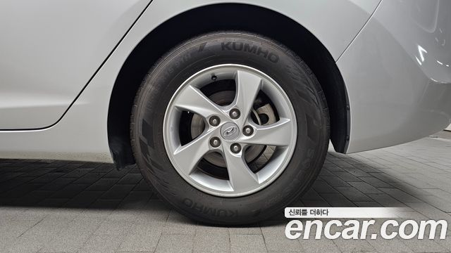 Hyundai AVANTE 2014 — photo 5