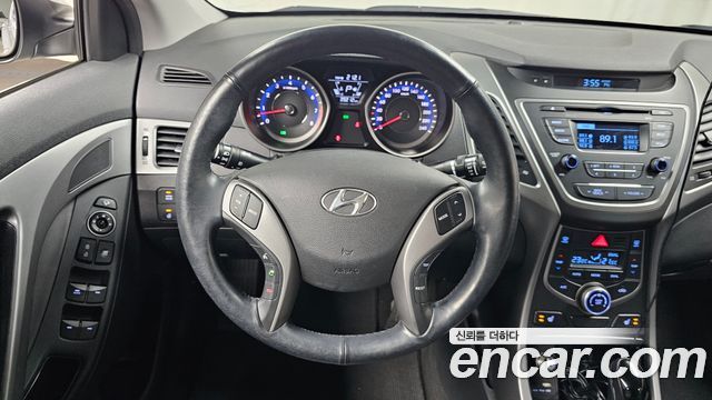 Hyundai AVANTE 2014 — photo 13