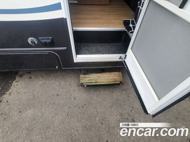 Ford Transit 2018 — photo 9