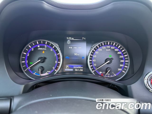 Infiniti Q50 2015 — photo 12