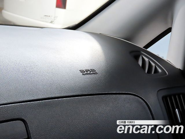 Hyundai Starex 2017 — photo 16