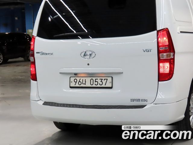 Hyundai Starex 2017 — photo 17