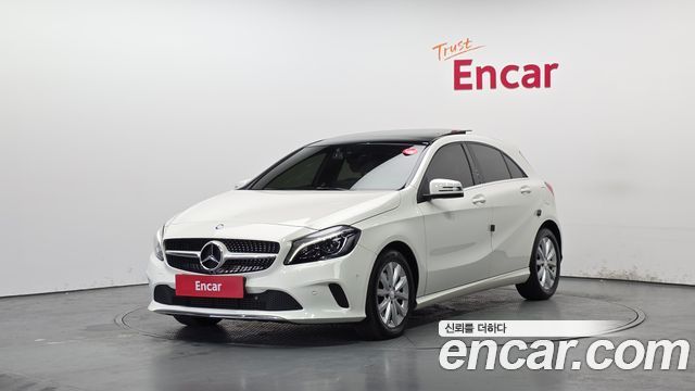 Mercedes-Benz A-Class 2017 — photo 1