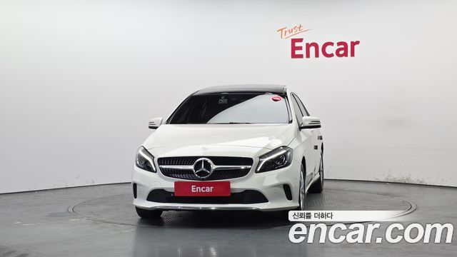 Mercedes-Benz A-Class 2017 — photo 3
